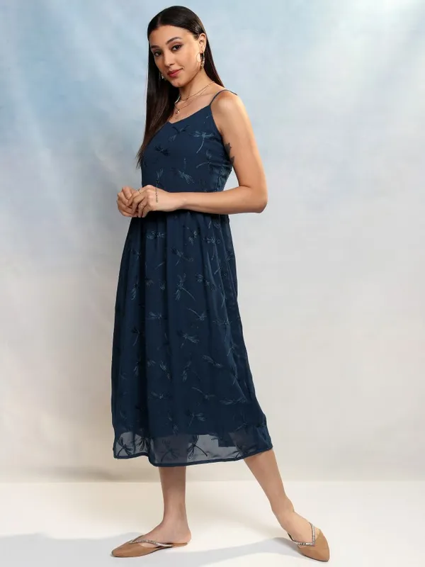 Vishudh Women Blue Embroidered A-Line Dress