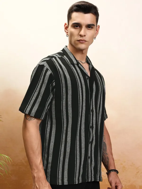 Highlander Men Black Striped Oversized Fit Casual Shirt