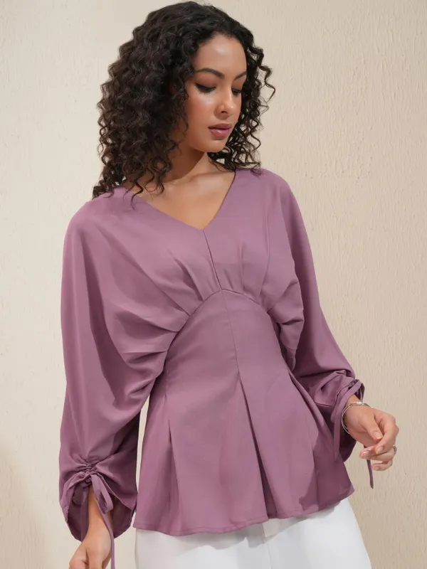 Tokyo Talkies Women Purple Solid Asymmetrical Hem Top