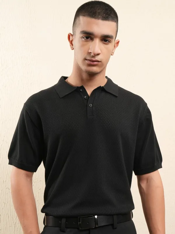 Highlander Men Black Solid Polo Collar T-Shirt