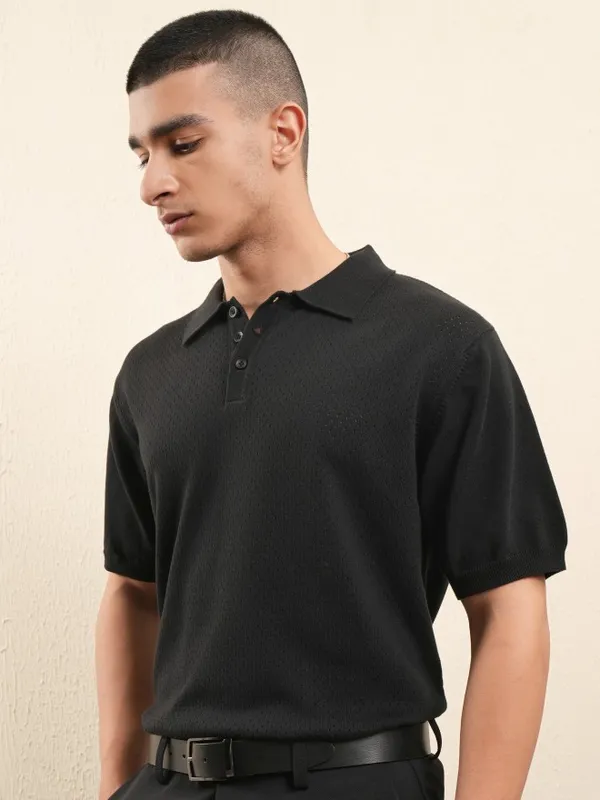 Highlander Men Black Solid Polo Collar T-Shirt
