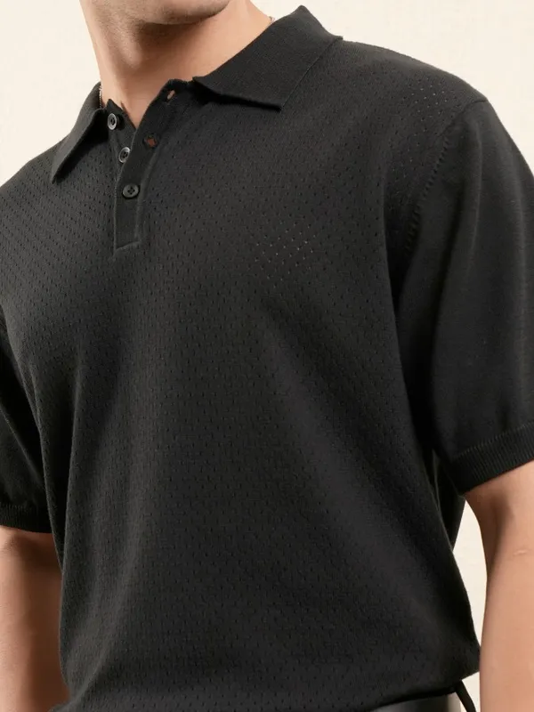 Highlander Men Black Solid Polo Collar T-Shirt