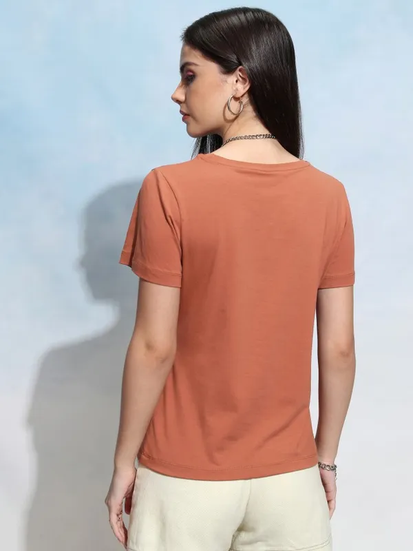 Tokyo Talkies Women Brown Solid Round Neck T-Shirt