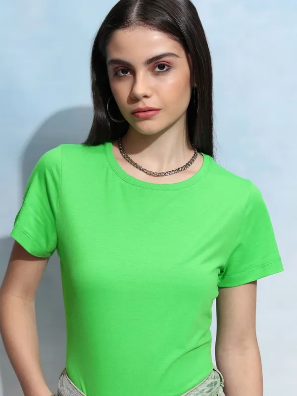Tokyo Talkies Women Green Solid Round Neck T-Shirt