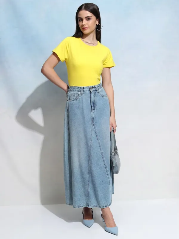 Tokyo Talkies Women Yellow Solid Round Neck T-Shirt