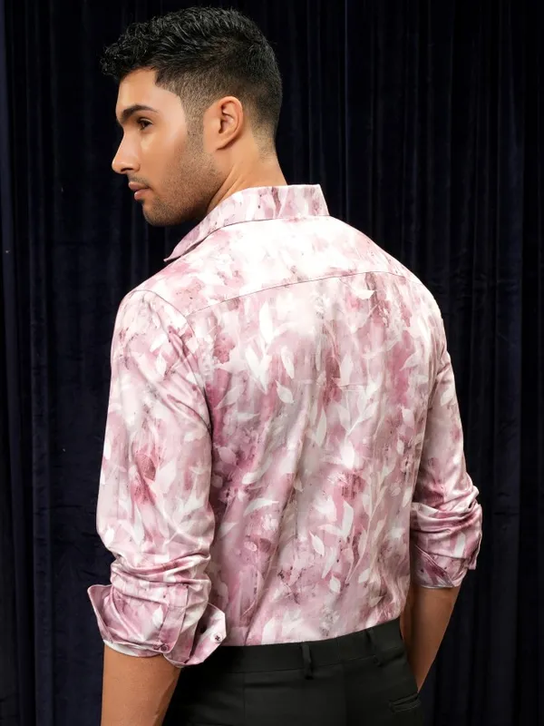 Men Slim Fit Casual Shirt