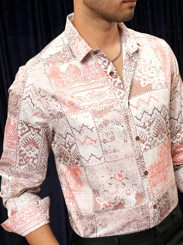Locomotive Premium Men Pink Printed Slim Fit Casual Shirt