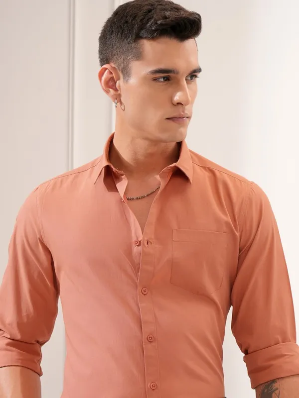 Highlander Men Orange Solid Slim Fit Casual Shirt