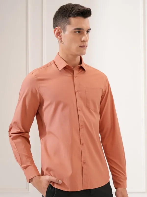Highlander Men Orange Solid Slim Fit Casual Shirt