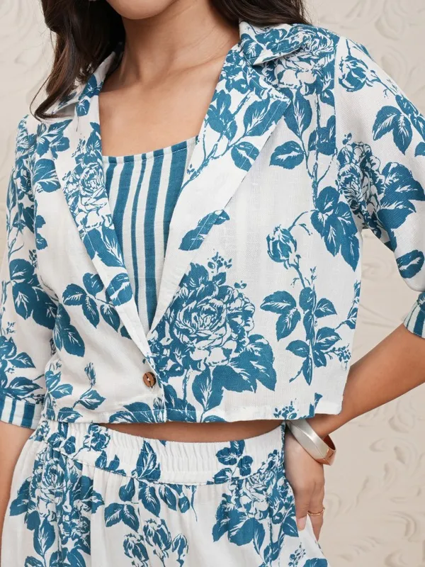 Vishudh Women White Top With Palazzos