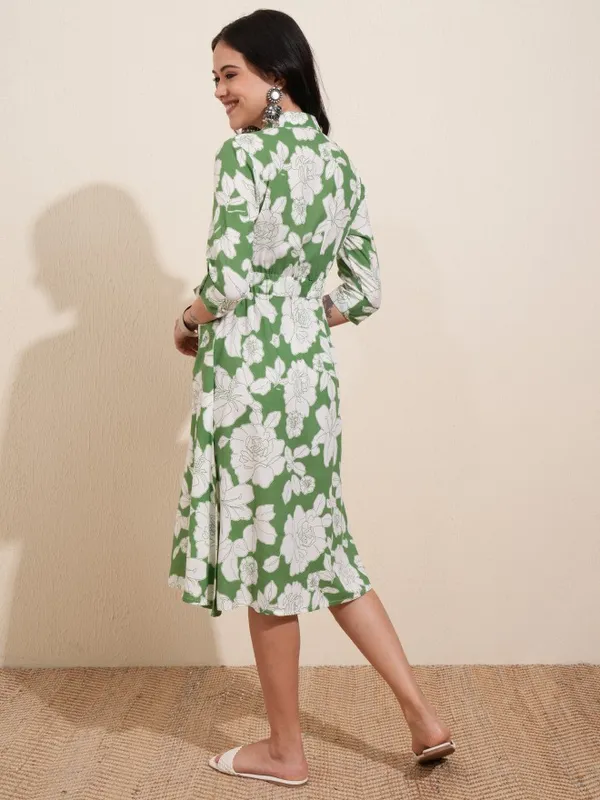 Vishudh women Green Printed Shirt Dress