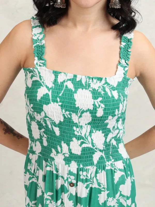 Vishudh women Green Printed A-Line Dress