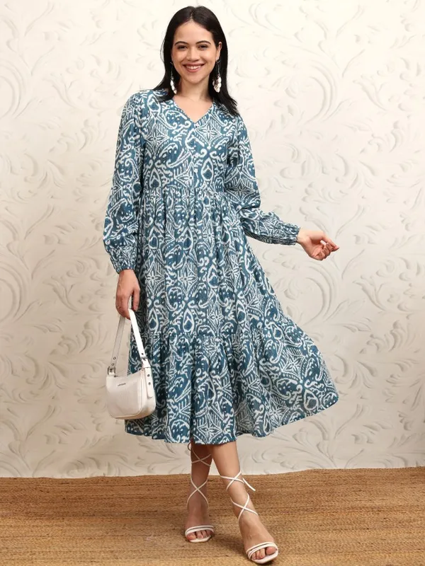 Vishudh women Blue Printed Drop-Waist Dress