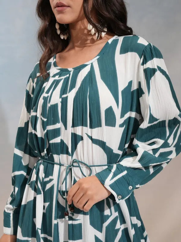 Vishudh Women Blue Printed Fit And Flare Dress