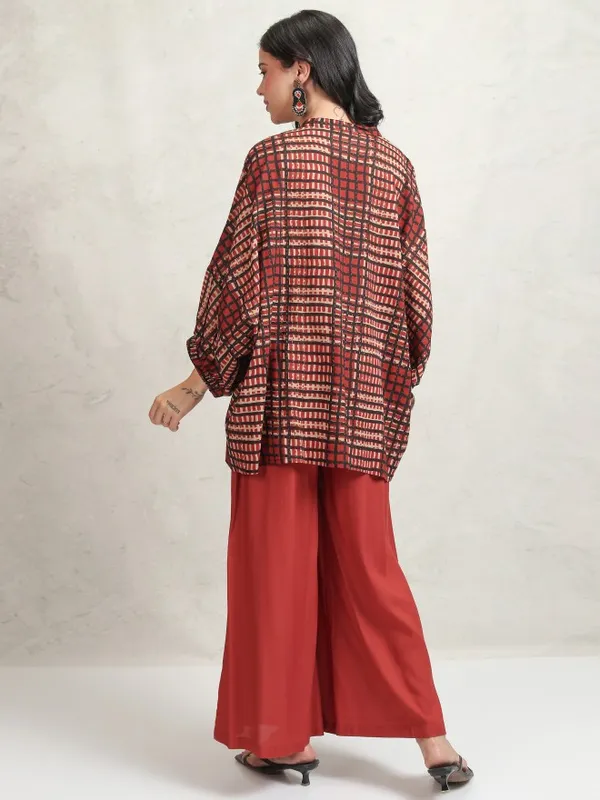 Vishudh Women Maroon Shirt With Trouser