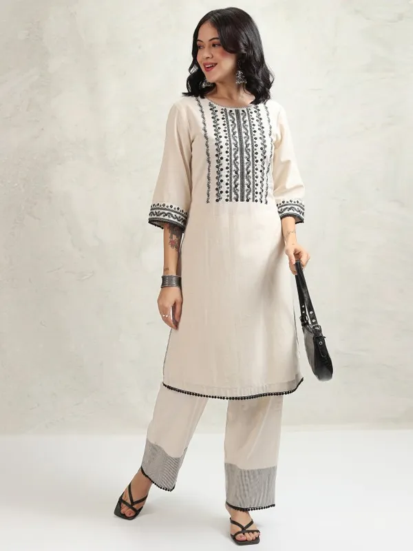 Vishudh Women White Embroidered Kurta With Trouser