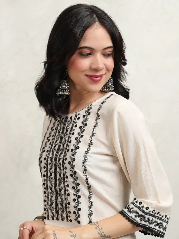 Vishudh Women White Embroidered Kurta With Trouser