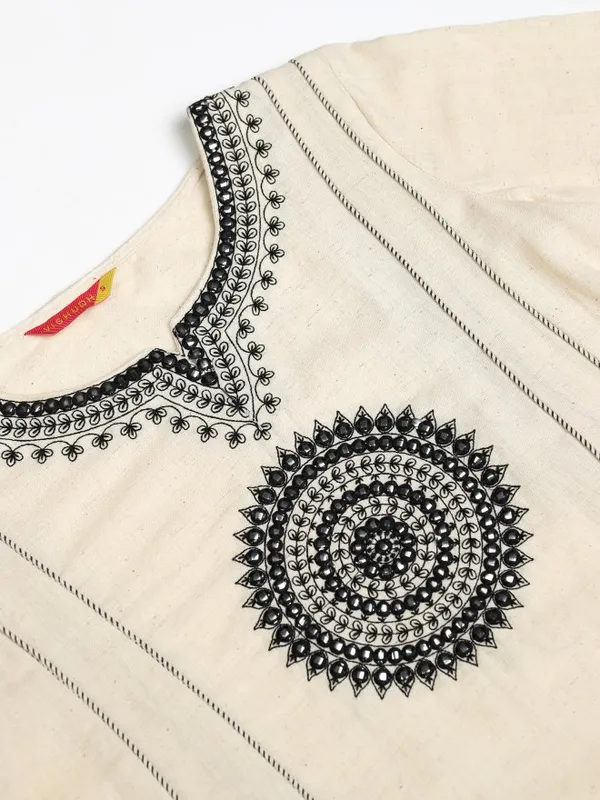 Vishudh Women Natural Embroidered Ethnic Kurta Set With Pants 