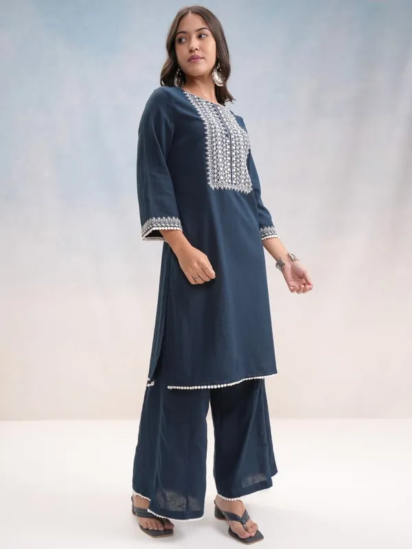 Vishudh Women Blue Embroidered Kurta With Trousers