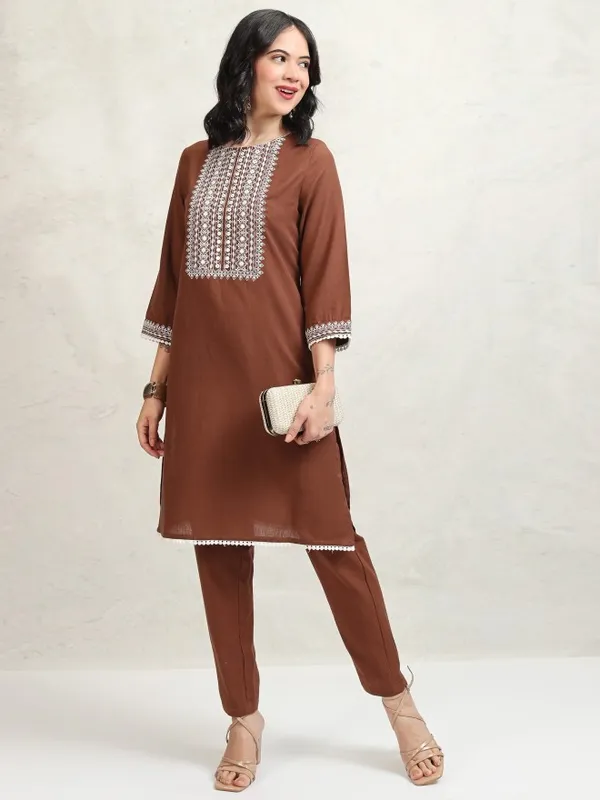 Vishudh Women Brown Embroidered Kurta With Trouser