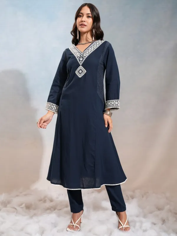 Women Kurta With Trouser