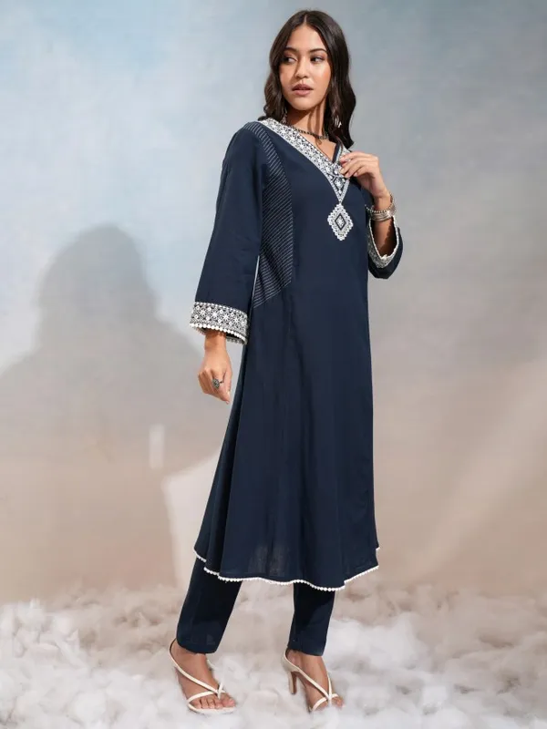 Women Kurta With Trouser