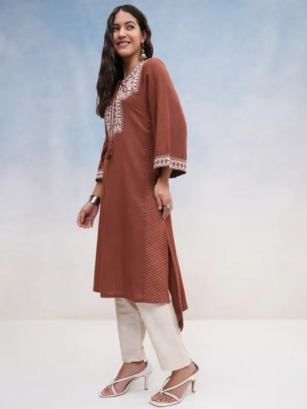 Vishudh Women Brown Embroidered A-Line Kurta