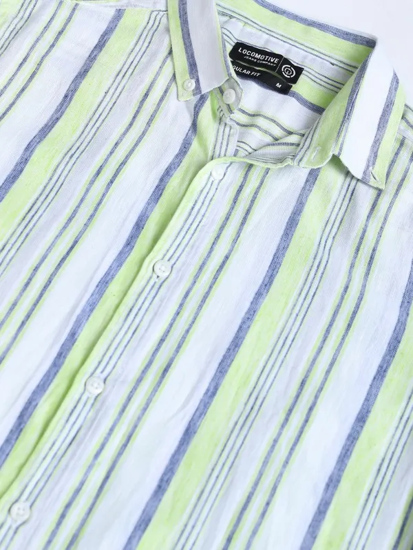 Locomotive Premium Men Blue Striped Regular Fit Casual Shirt