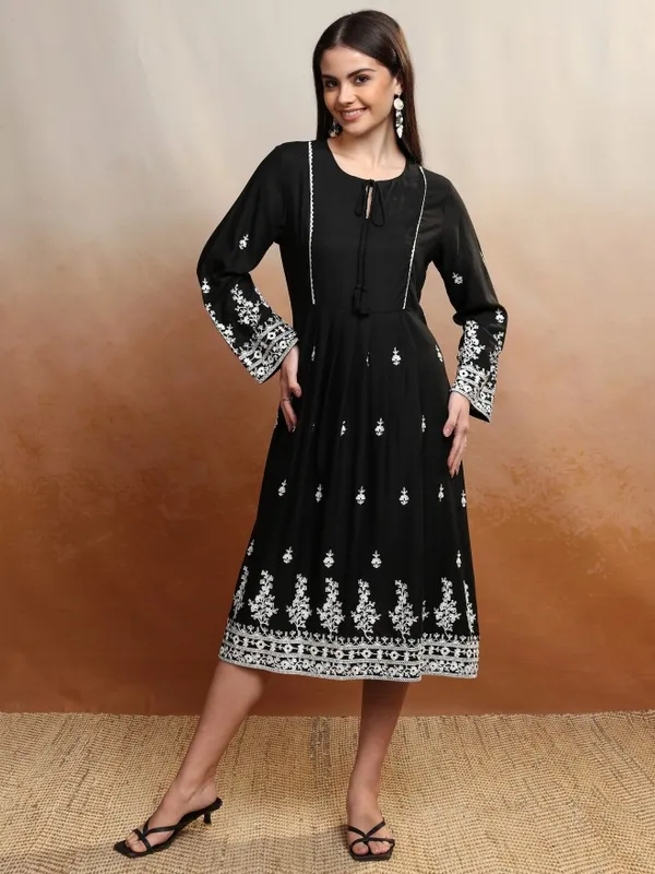 Vishudh Women Black Embroidered A-Line Dress