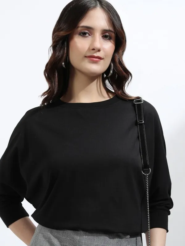 Tokyo Talkies Women Black Solid Round Neck T-Shirt