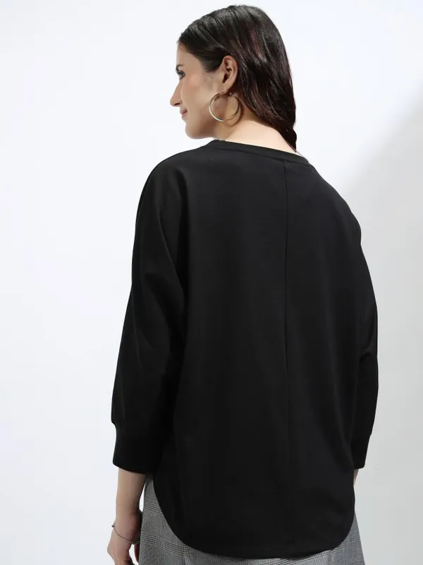 Tokyo Talkies Women Black Solid Round Neck T-Shirt