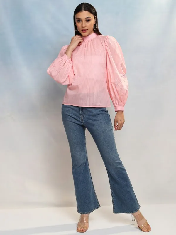 Vishudh Women Rose Embroidered Top