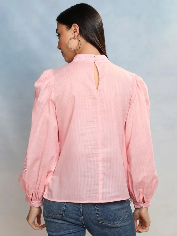 Vishudh Women Rose Embroidered Top