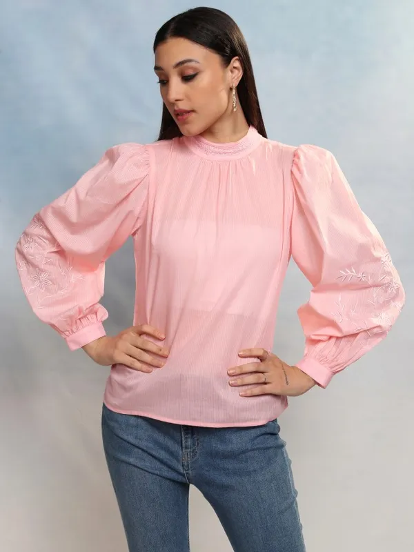 Vishudh Women Rose Embroidered Top