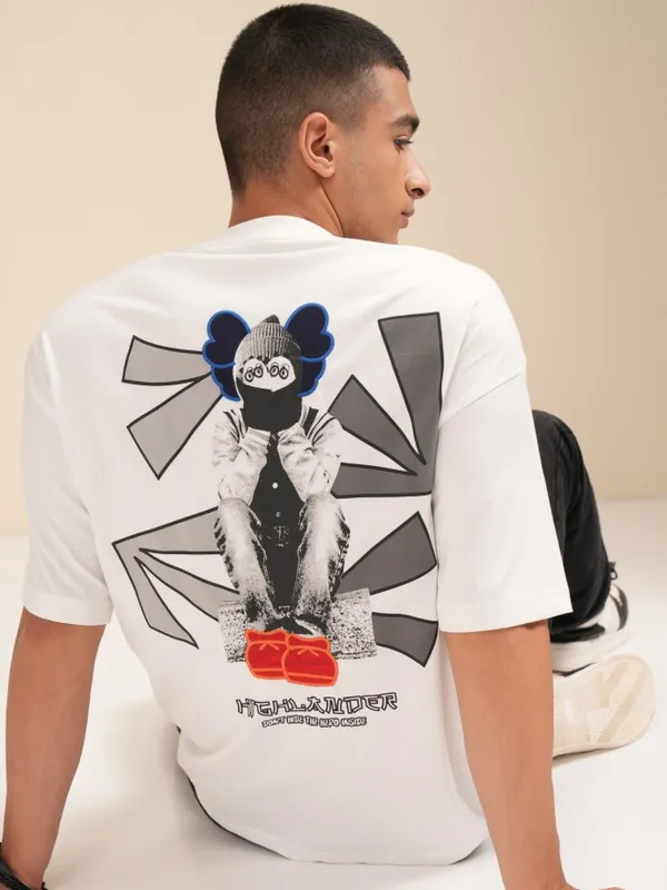 Highlander Men White Printed Round Neck Oversized Fit T-Shirt