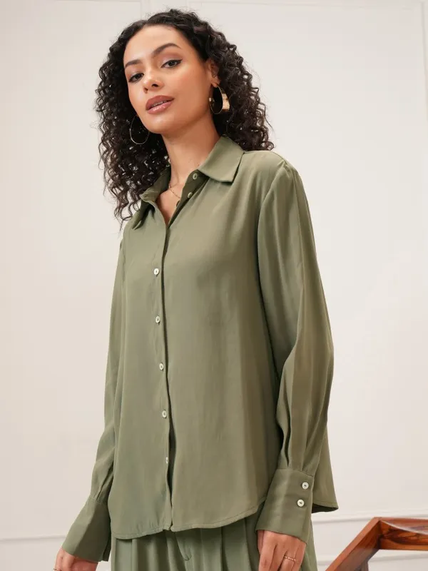 Tokyo Talkies Women Olive Solid Regular Fit Casual Shirt