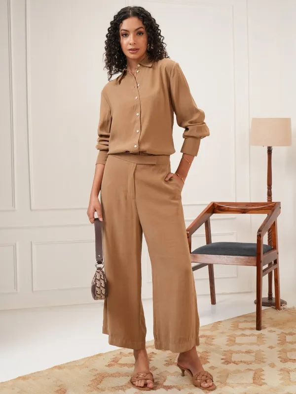 Tokyo Talkies Women Taupe Solid Regular Fit Casual Shirt