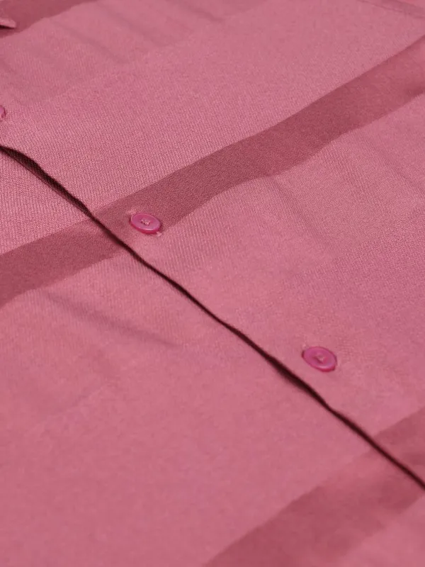 Highlander Men Pink Striped Regular Fit Casual Shirt