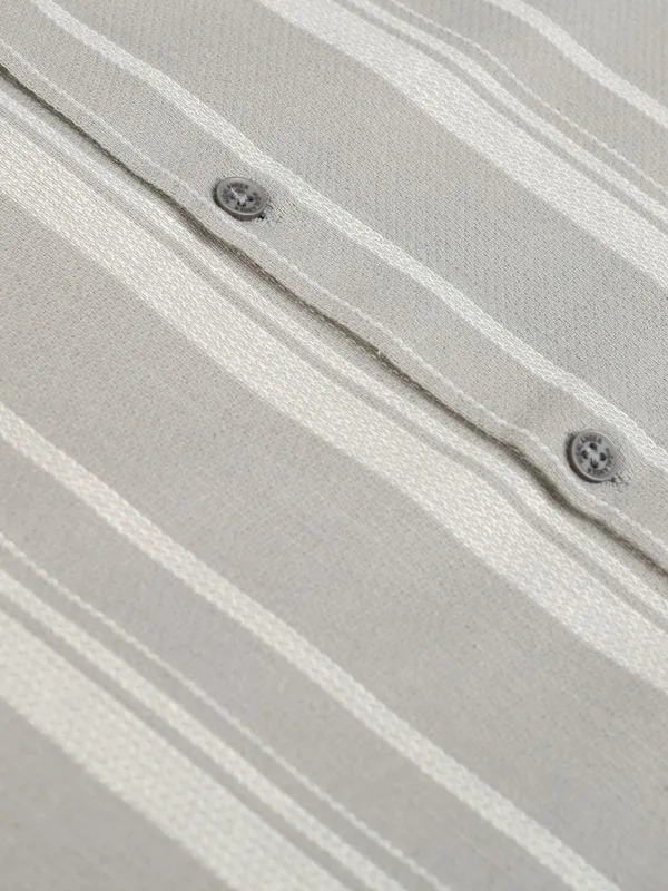 Highlander Men Grey Striped Relaxed Fit Casual Shirt