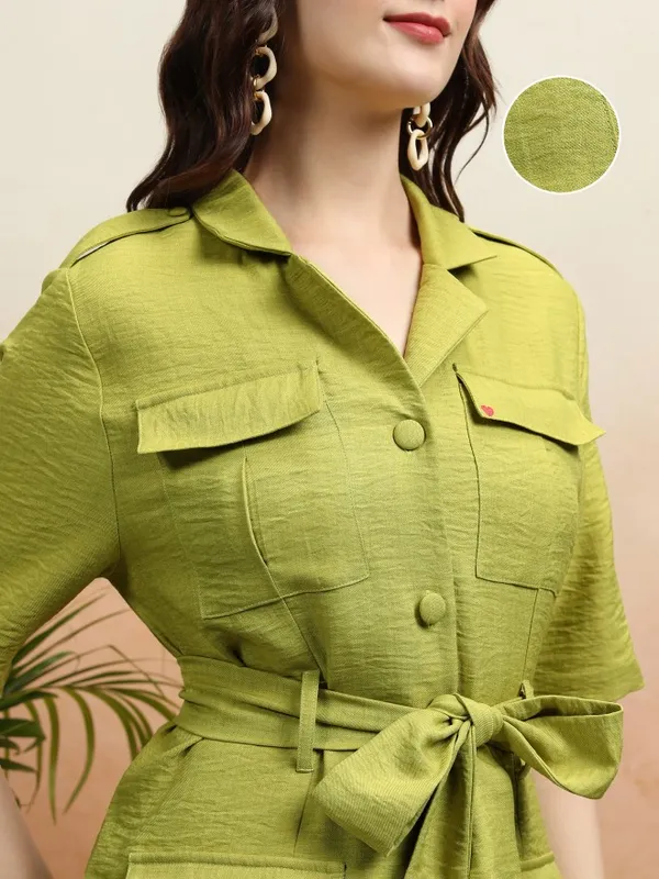 Vishudh Women Lime Green Coat With Shorts Co-Ords