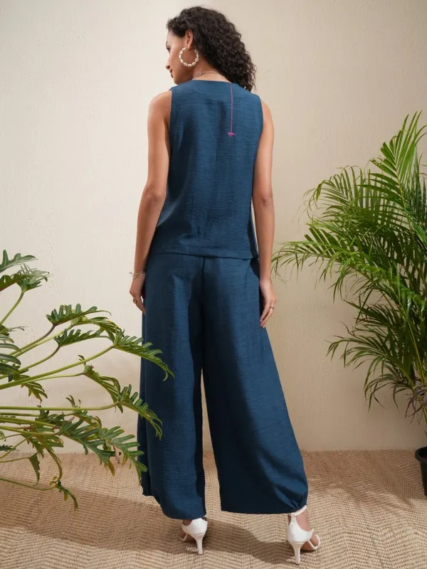 Vishudh Women Blue Top With Trousers Co-Ords