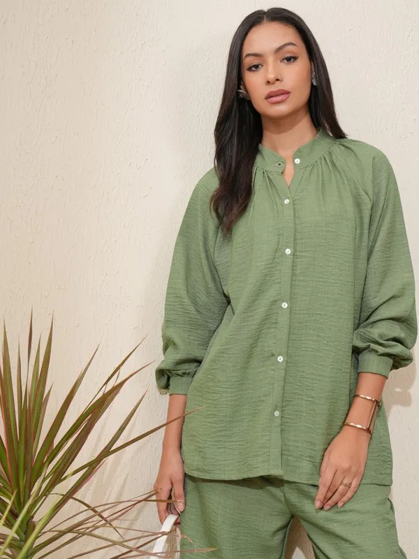 Vishudh Women Green Shirt With Trousers Co-Ords