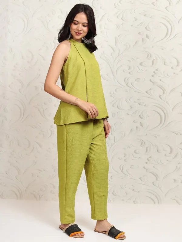 Vishudh Women Green Top With Trousers Co-Ords