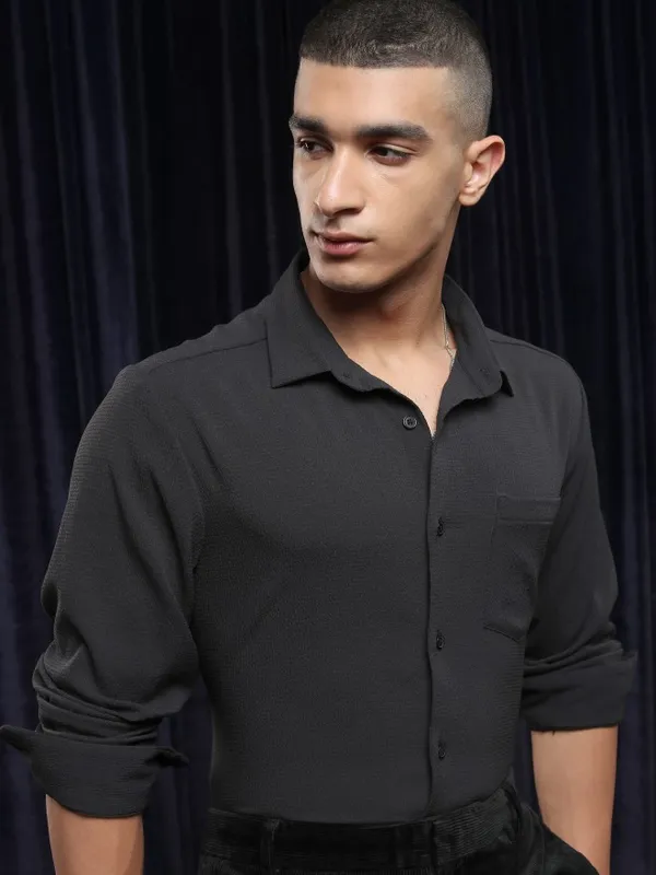 Ketch Men Black Solid Slim Fit Casual Shirt