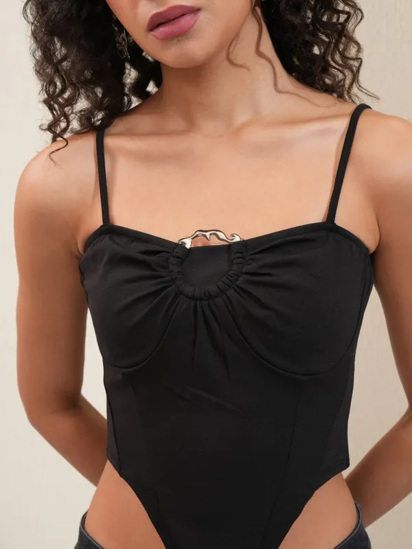 Solid Regular Top