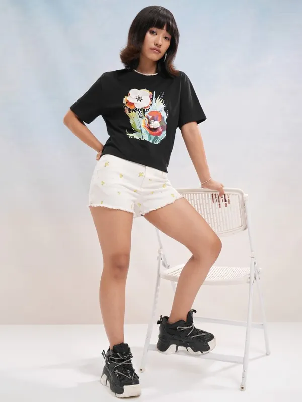 Tokyo Talkies Women Black Printed Round Neck T-Shirt
