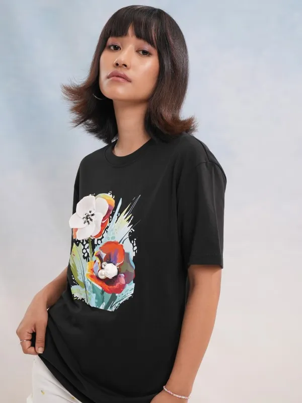 Tokyo Talkies Women Black Printed Round Neck T-Shirt