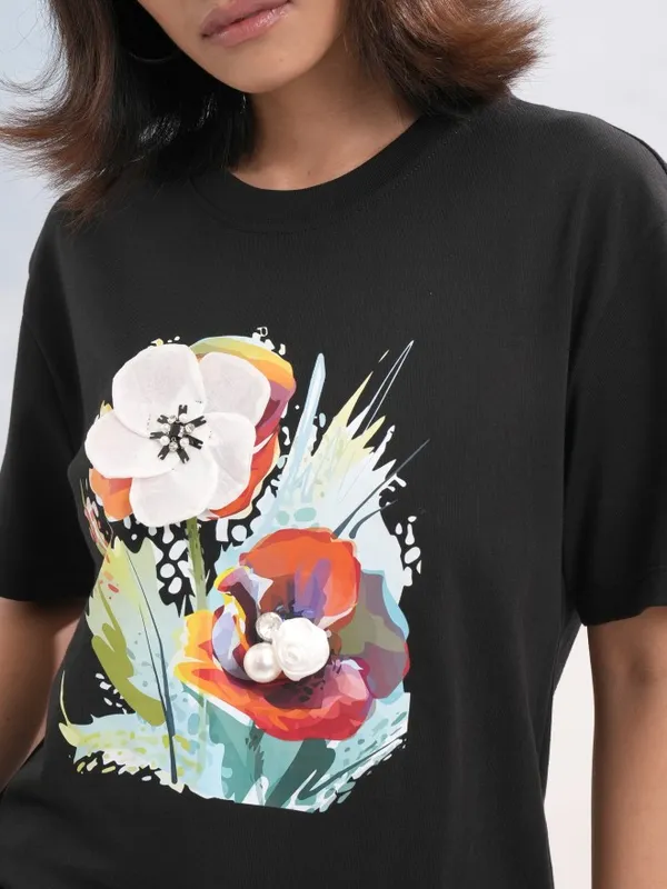 Tokyo Talkies Women Black Printed Round Neck T-Shirt