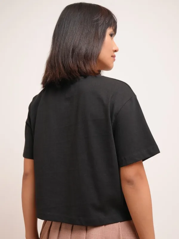 Tokyo Talkies Women Black Self Design Round Neck T-Shirt