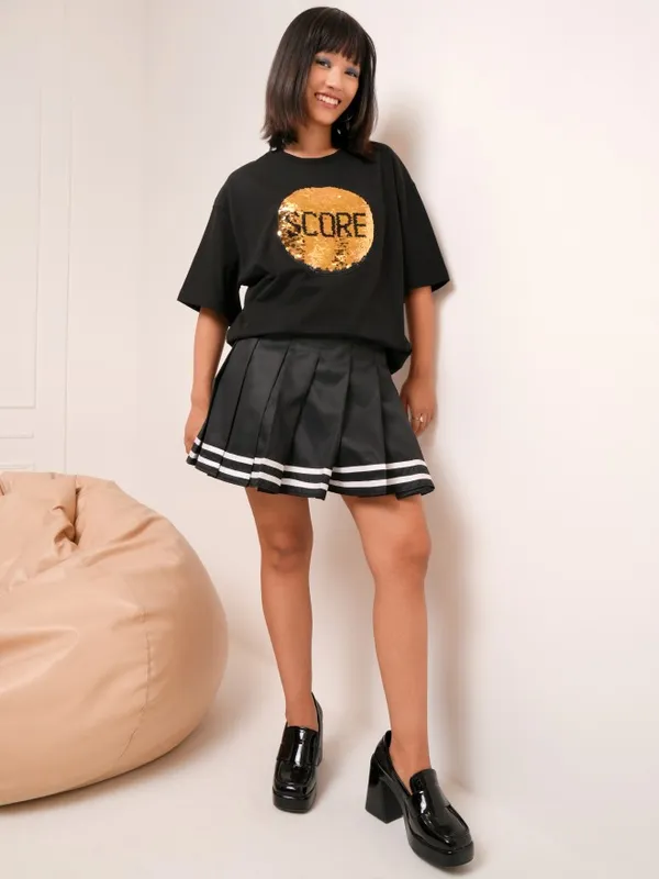 Tokyo Talkies Women Black Self Design Round Neck Oversized Fit T-Shirt